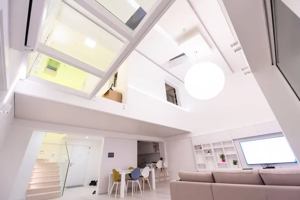 Interior Lujoso Moderno Diseño Espacio Abierto Apartamento Dos Niveles Con — Foto de Stock