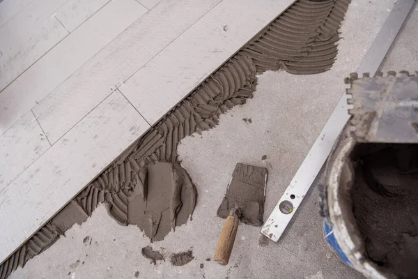 Keramische Hout Effect Tegels Gereedschappen Voor Tiler Vloer Onafgewerkte Vloer — Stockfoto