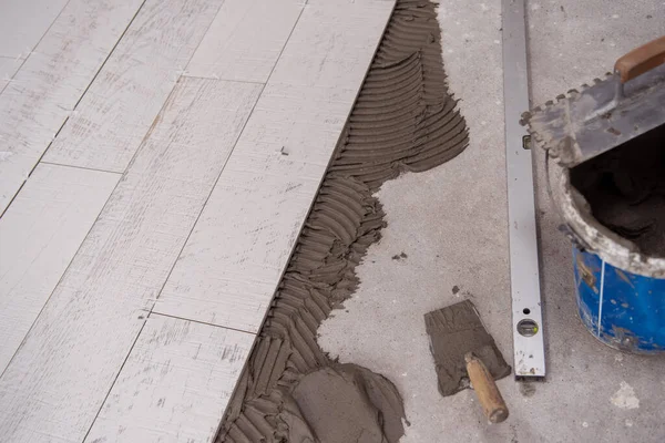 Carreaux Céramique Effet Bois Des Outils Pour Carrelage Sur Sol — Photo