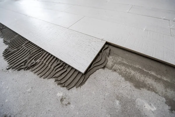 Keramische Hout Effect Tegels Gereedschappen Voor Tiler Vloer Onafgewerkte Vloer — Stockfoto