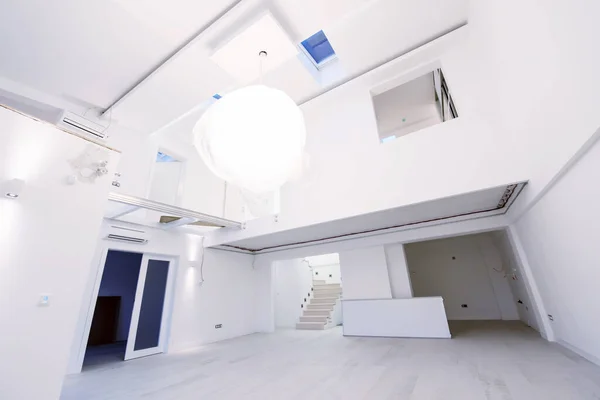 Intérieur Vide Élégant Appartement Moderne Aire Ouverte Deux Niveaux Avec — Photo