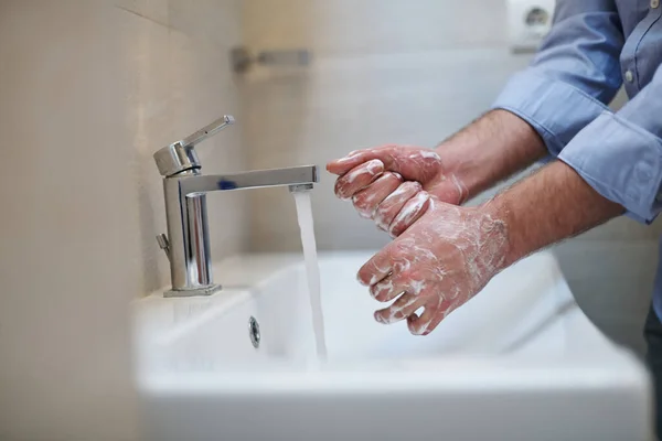 Infezione Coronavirus Prevenzione Diffusione Corretta Lavarsi Mani Con Sapone Liquido — Foto Stock