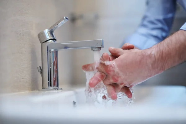 Infezione Coronavirus Prevenzione Diffusione Corretta Lavarsi Mani Con Sapone Liquido — Foto Stock