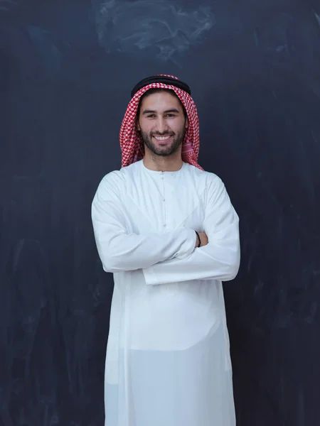Portrait Young Arabian Man Traditional Clothes Front Black Chalkboard Representing — Stock Photo, Image