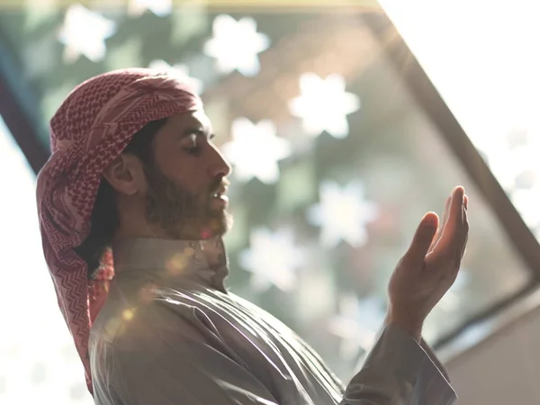 Muslimská Modlitba Uvnitř Mešity Namaz Uctívání Alláha — Stock fotografie