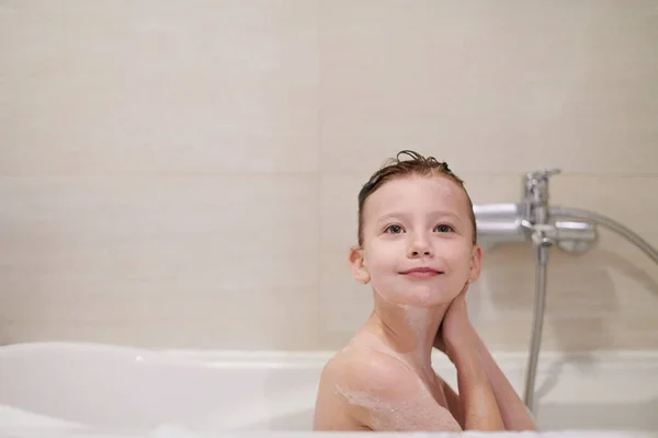 Little Girl Playing Soap Foam Bath Coronavirus Stay Home Pandemic — Stock Photo, Image