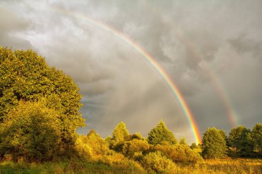 güzel gökkuşağı gökyüzü