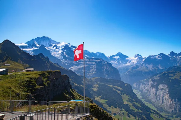 Σημαία Ελβετίας Στην Κορυφή Του Mannlichen Περιοχή Jungfrau Βέρνη Ελβετία — Φωτογραφία Αρχείου