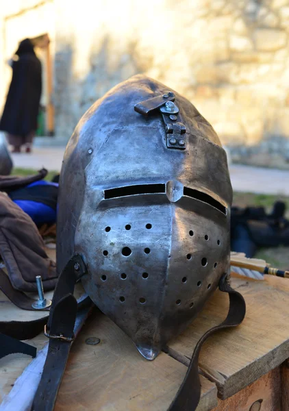 Ortaçağ metal kask — Stok fotoğraf
