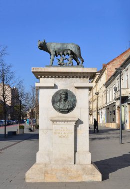 Romulus ve Remus heykeli