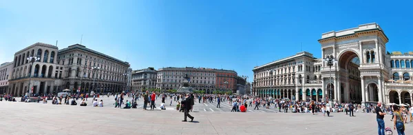 Мілан площі Дуомо — стокове фото