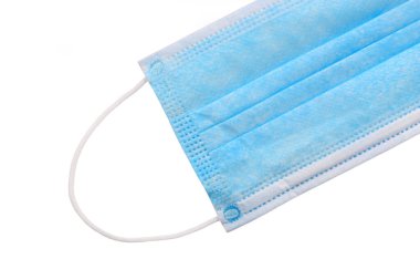 Beyaz arkaplan üzerinde virüs koruma maskesi covid-19 coronavirüs