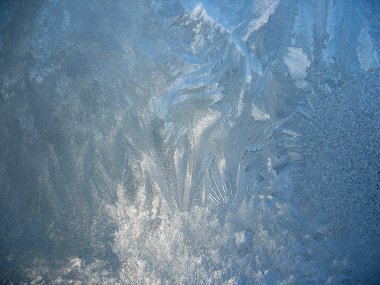 Kış penceresinde soğuk desen
