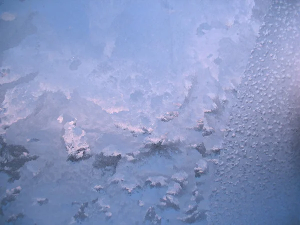 冷冻的冬季窗口 — 图库照片