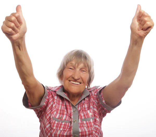 Feliz mujer mayor dando dos pulgares hacia arriba como signo de aprobación. — Foto de Stock