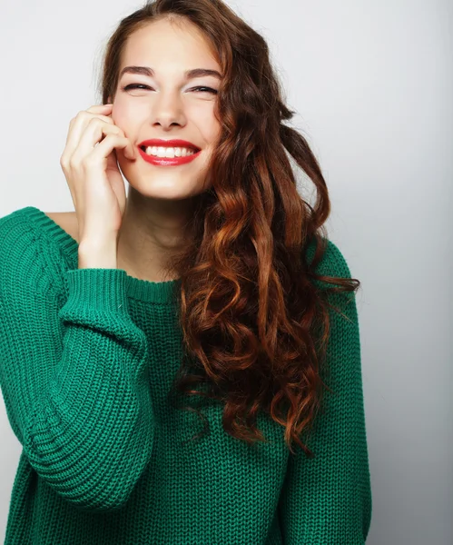 Joven linda chica rubia sonriente —  Fotos de Stock