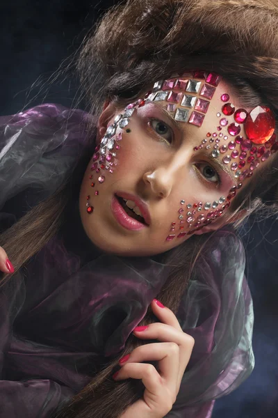 Retrato de mujer joven con rostro creativo, foto de Halloween . — Foto de Stock