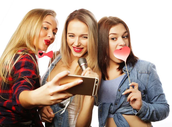 Ragazze divertenti, pronto per la festa, selfie — Foto Stock