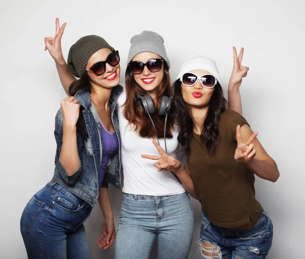 Portrait de mode de trois filles hipster sexy élégant meilleur ami — Photo