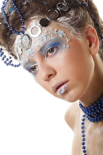 Porträt der Winterkönigin mit artistischem Make-up. An Pfingsten isoliert — Stockfoto