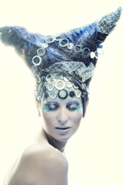 yaratıcı visage bayanla