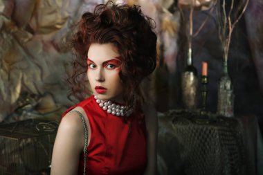 parlak makyaj ile portre genç kadın kadar yakın