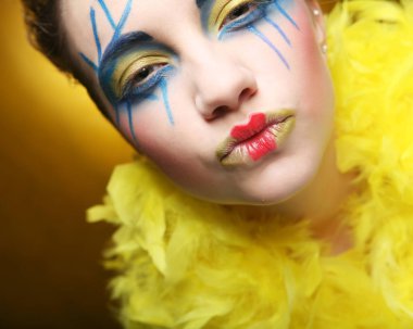 yaratıcı vecih ile kız