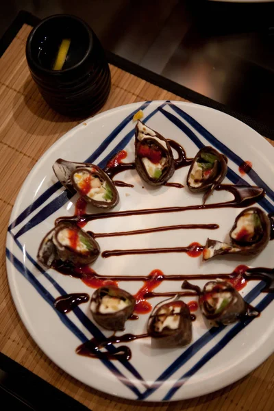 Obras-primas da culinária japonesa — Fotografia de Stock