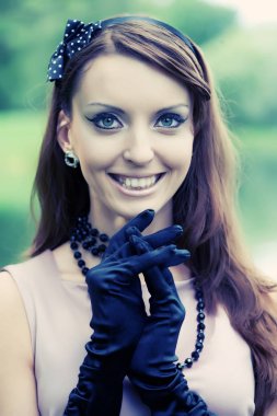 genç kadın Park'ta rahatlatıcı