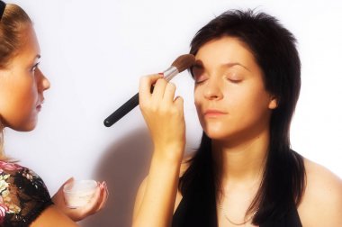 Makyaj sanatçısı.