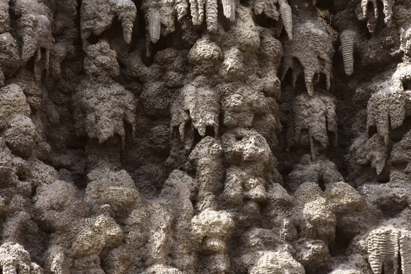 yapay sarkıt duvar Wallenstein Bahçe, Prag oluşturulması