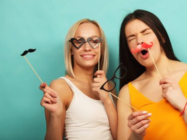 yaşam tarzı, güzellik ve insanlar kavramı: yeniyetme kızların en iyi arkadaşım