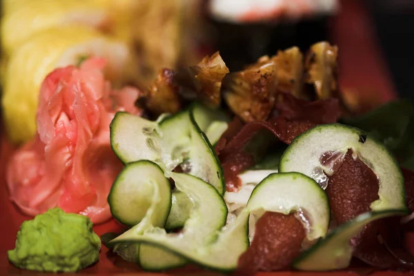 Lunch van diverse sushi — Stockfoto