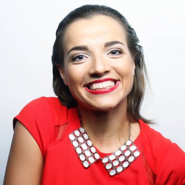 portre genç duygusal kadın kapatmak