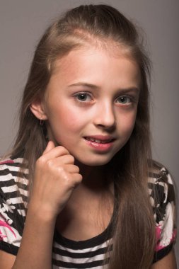 küçük kız mutlu kez