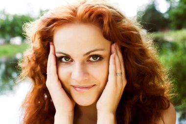 Kızıl saçlı perisi Gölü