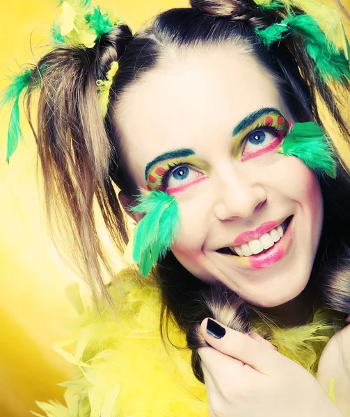 parlak makyaj çılgın kız