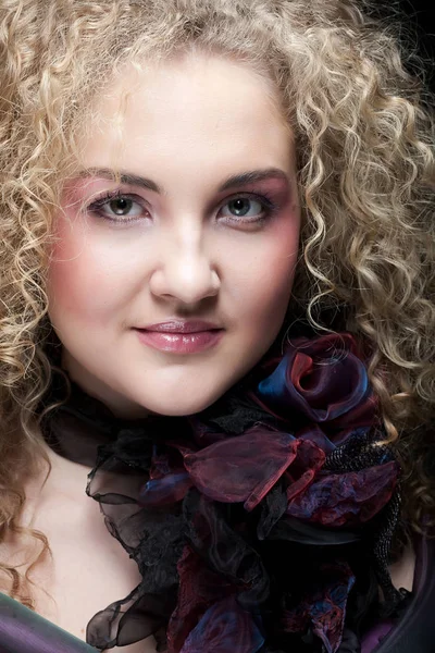 Blonde with curly hair — Stock Photo, Image