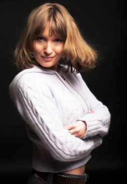 Genç sarışın kadın.