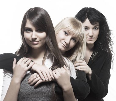 Poz üç güzel kadın arkadaş