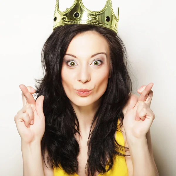 Pretty brunette woman wearing crown — Stock Photo, Image