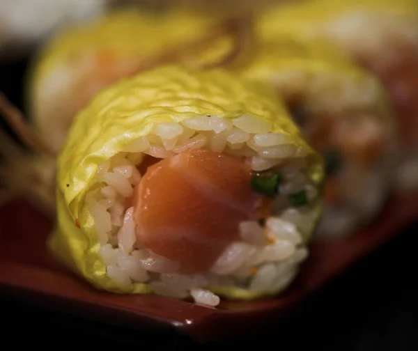 Lunch av blandade sushi — Stockfoto