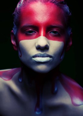 yaratıcı yüz-sanat, genç kadın