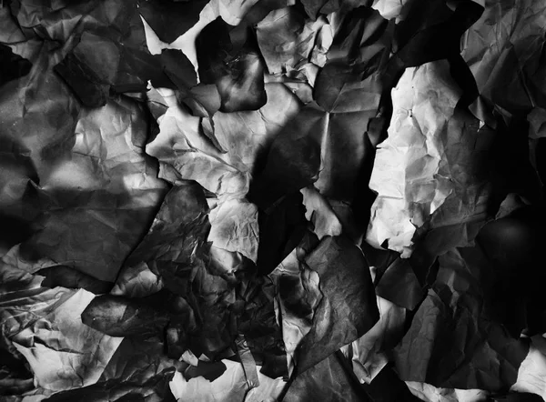 누더기가 된 흑백 종이, 배경 — 스톡 사진