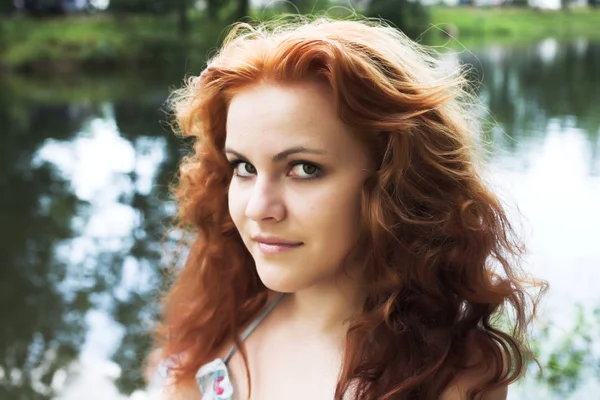 Kızıl saçlı perisi Gölü