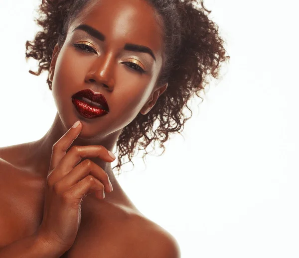 Atraente Africano americano mulher closeup retrato — Fotografia de Stock
