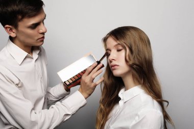 Güzellik kavramı: makyaj makyaj sanatçısı