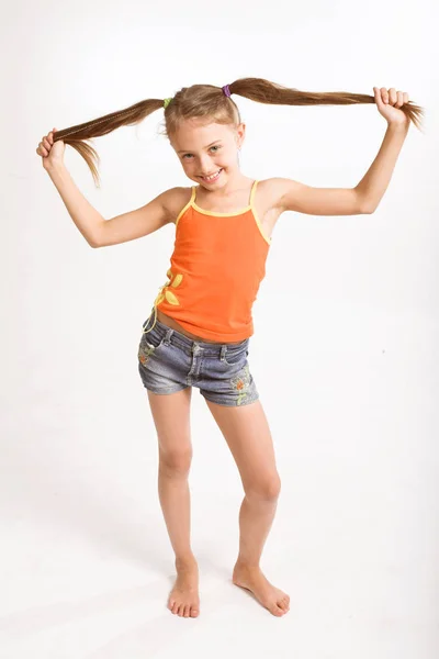 Menina em desgaste casual — Fotografia de Stock