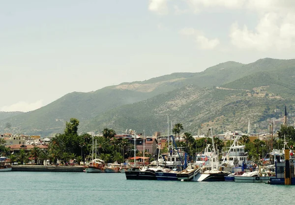 Turquía Alanya Mar Mediterráneo vista panorámica de la ciudad — Foto de Stock