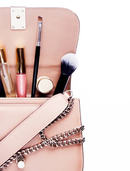 Damenmode Tasche und Accessoires für Frauen Make-up und Schmuck Schönheitskonzept. — Stockfoto